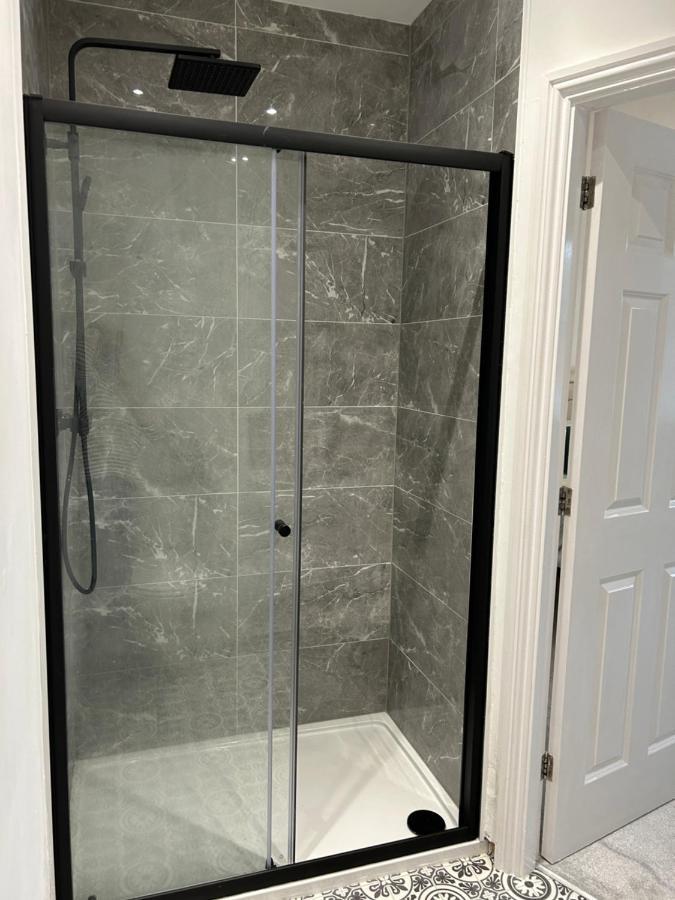 The Town House, Whole House Suitable For Contractors And Families Market Harborough Bagian luar foto