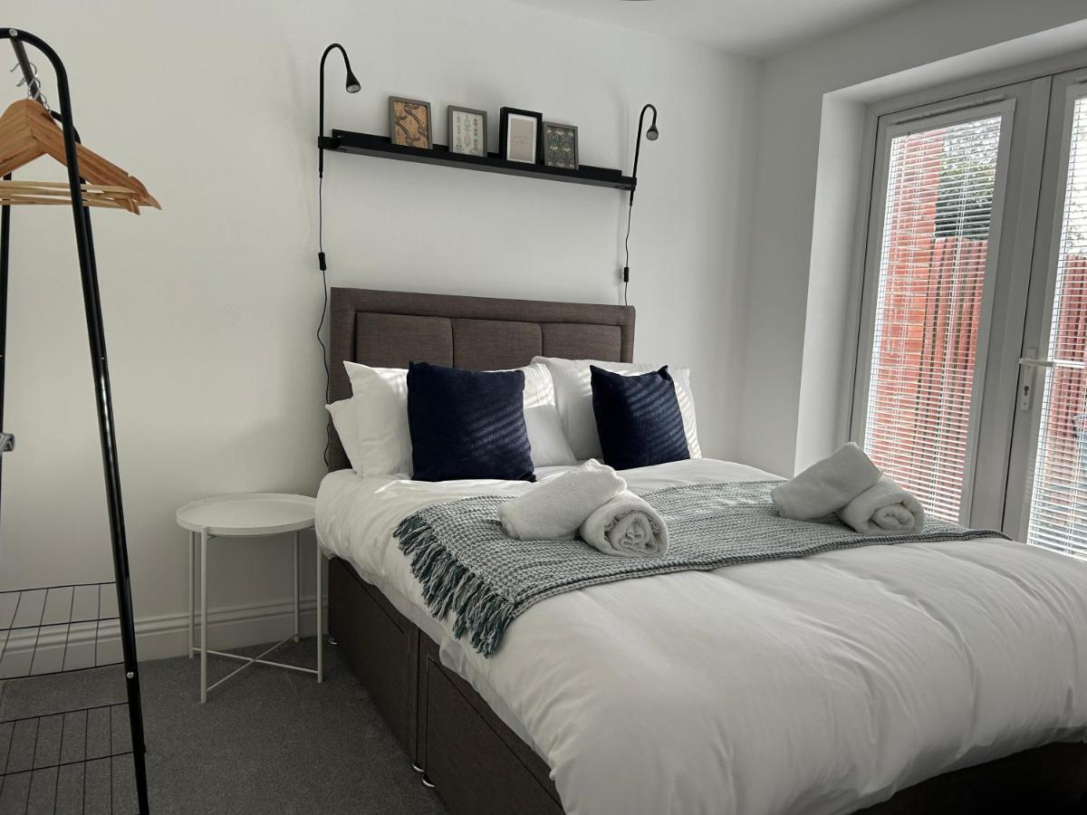 The Town House, Whole House Suitable For Contractors And Families Market Harborough Bagian luar foto